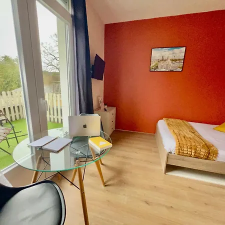 Madrid - Cocon Lumineux Avec Terrasse En Centre-ville I Renove 2026 * Chatellerault