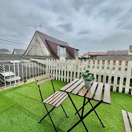 Madrid - Cocon Lumineux Avec Terrasse En Centre-ville I Renove 2026 Apartment Chatellerault