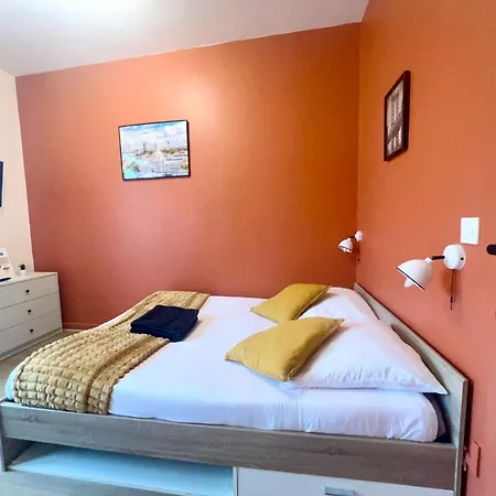 Apartment Madrid - Cocon Lumineux Avec Terrasse En Centre-ville I Renove 2026